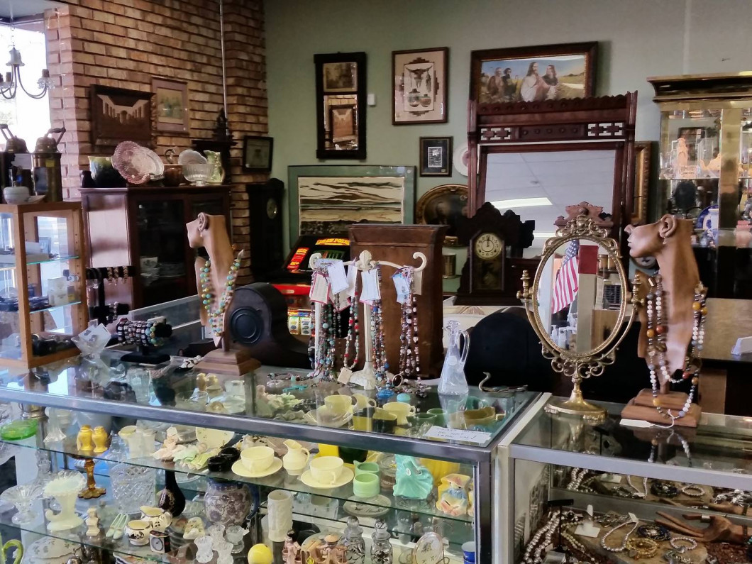 Antiques for Sale | El Paso, TX | Mesa Street Antique Mall