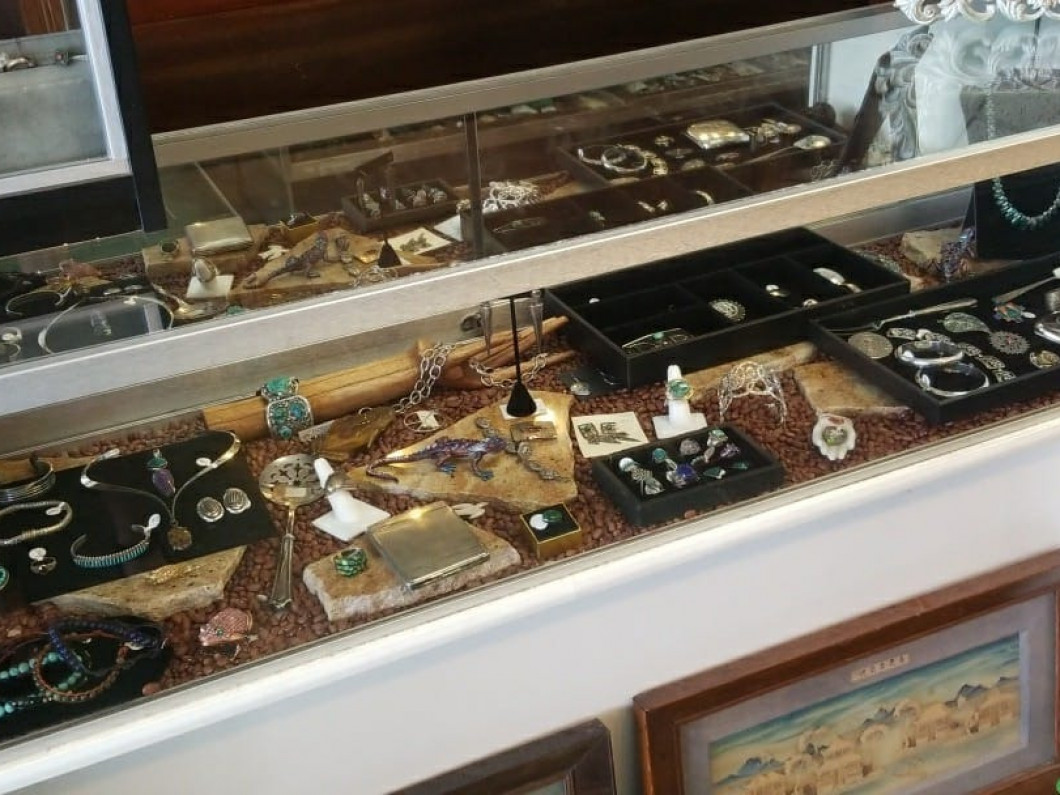 Vintage Jewelry Accessories El Paso Tx Mesa Street Antique Mall